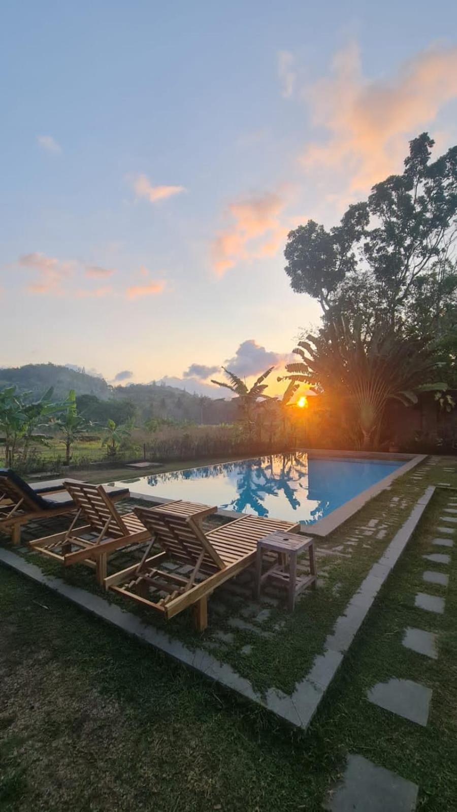 Blue Garden Yogyakarta Hotel Bangunjiwo Buitenkant foto